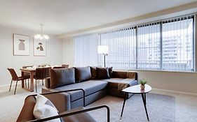 Elegant Apartment W Views At Crystal City